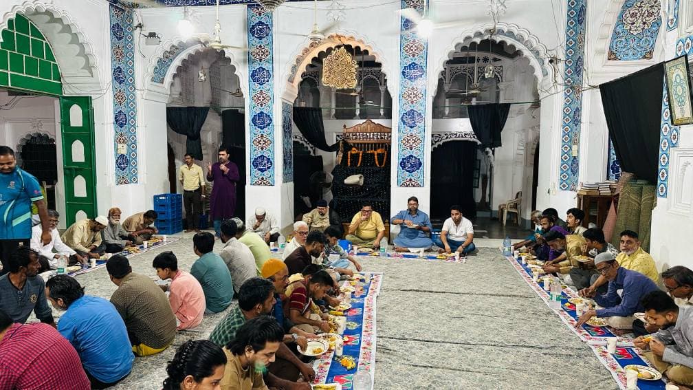 Iftar Distribution image 6